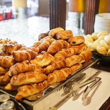 Grand Zentrum & Cafe Restaurant - Taksim Square Hotel 3*