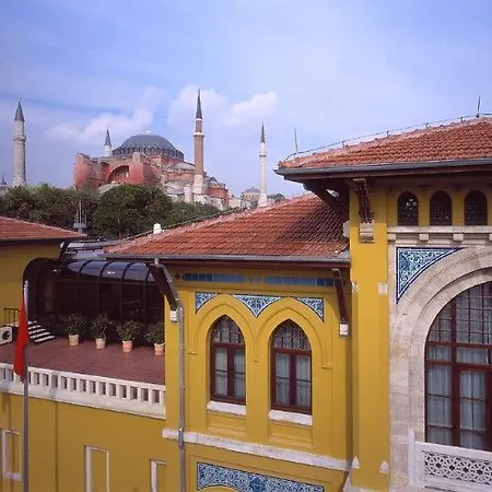 Four Seasons At Sultanahmet 5*