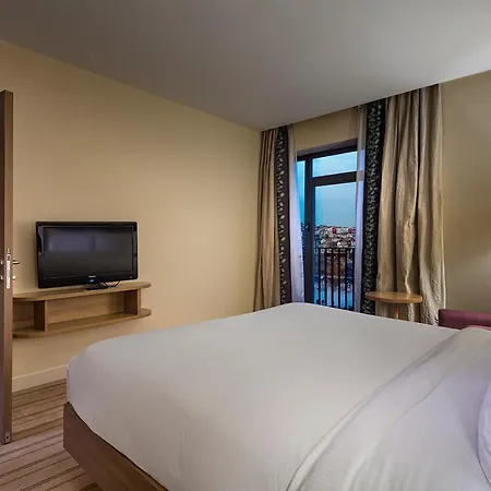 Hotel Dosso Dossi & Golden Horn