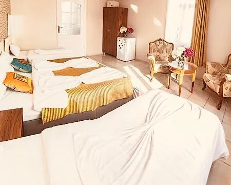 White Palace Apart Hotel Old City 2*