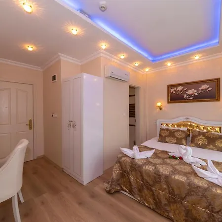 Hotel Charm 3*