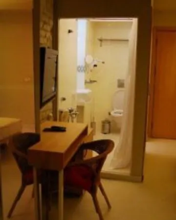 Hotel Peradays 3*