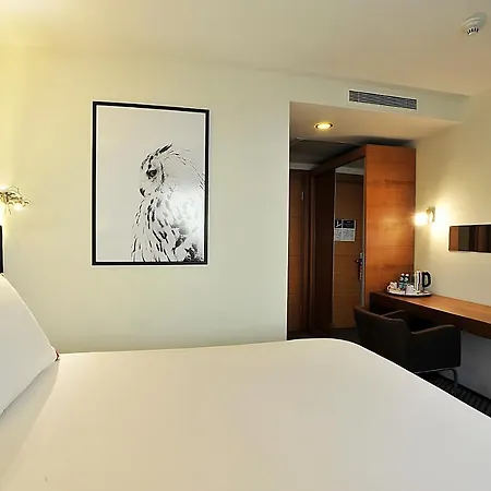 Hotell Parkhouse & 3*
