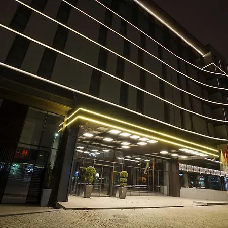 Sheraton Center 5*