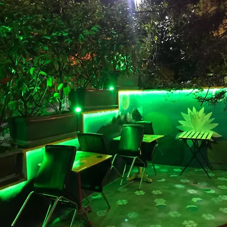 Aparthotel Almond Hill