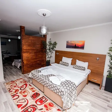 Aparthotel Carina