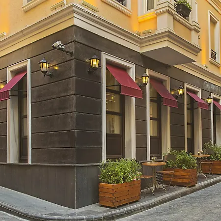 Hotel Meroddi Bagdatliyan 3*