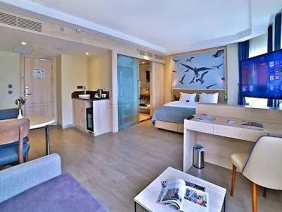 Ramada By Wyndham Old Hotel 4*