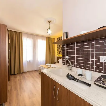 Pera Imperium Taksim Hotel 2*