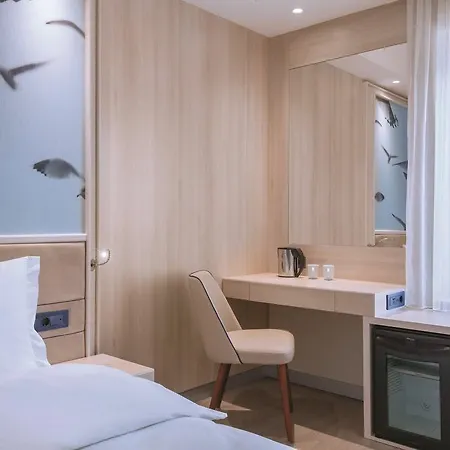 Ramada By Wyndham Old 4*