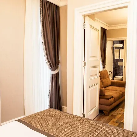 Meroddi Bagdatliyan Hotel 3*