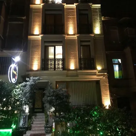 Aparthotel Almond Hill
