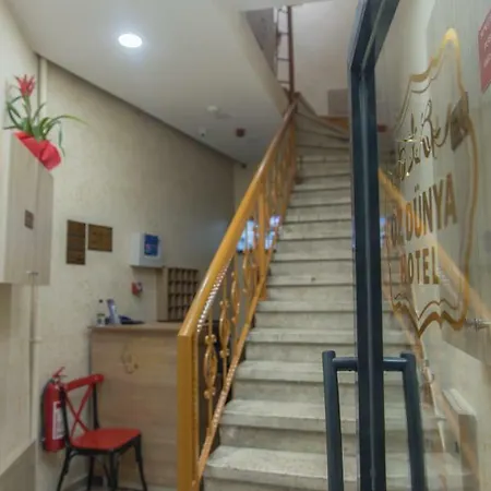 Oez Duenya * Provincia di Istanbul