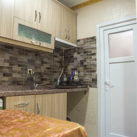 Oez Duenya * Provincia di Istanbul