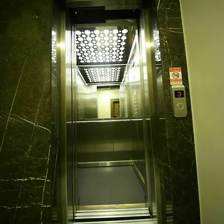 Pandora Hotel 3*