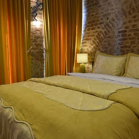 Nine Hotel 3*