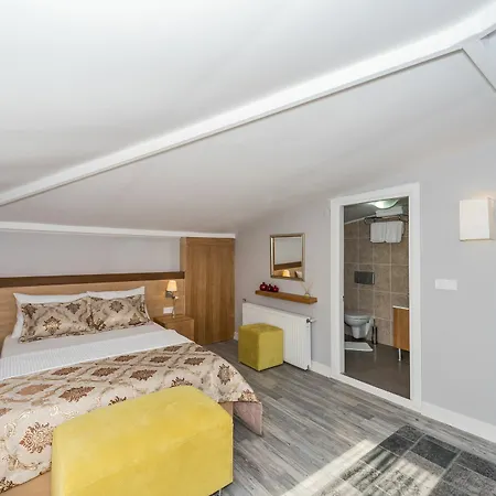 Hotel Cirrus Tomtom Istanbul