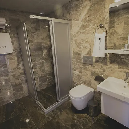 Hotel Royal Inci 3*