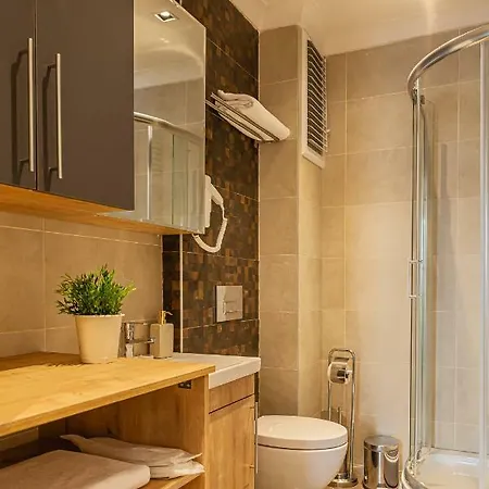 Norah Aparthotel 2*