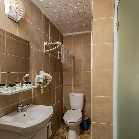 Royal Family Hotel 3*