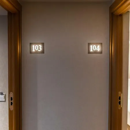 Otel Meg