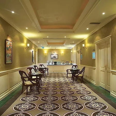 Hotel Elite World Comfy Taksim 4*