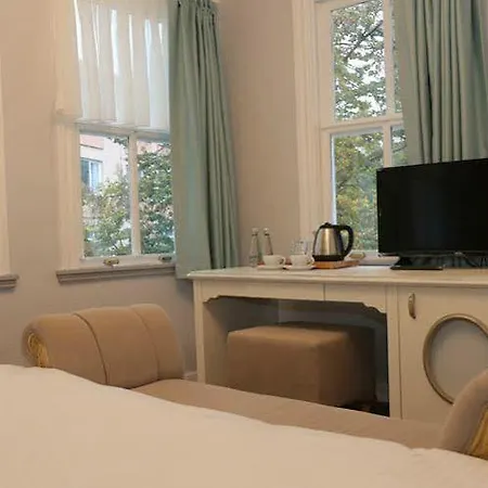 Pasaport Pier Kadikoey 3* Istanbul