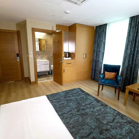 Grand Elmira Aparthotel