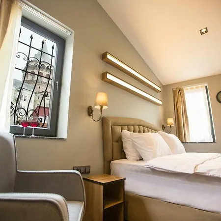 Galataist Apartment *