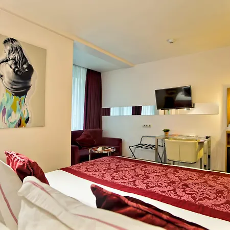 Parkhouse & 3* Istanbul