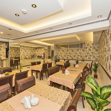 Raimond Hotel