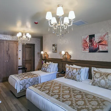 Perapolis Hotel 3*