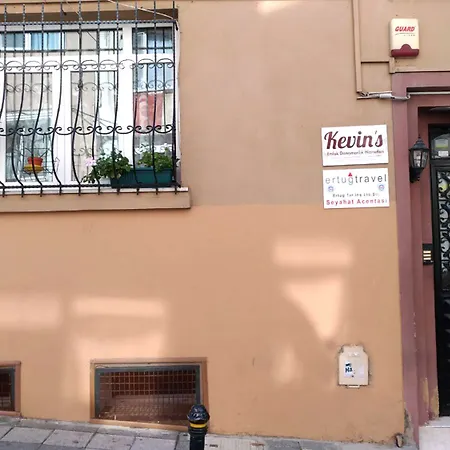Kevin's Hostel *