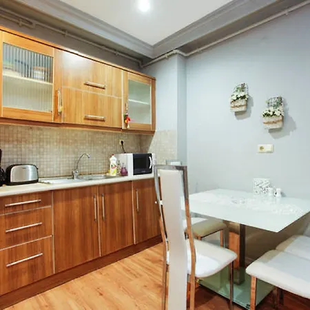 Apartment Taxim Enjoy