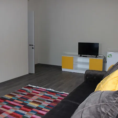 Agora 2*