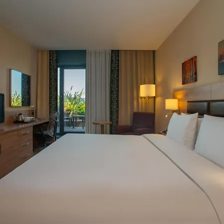 Hotel Dosso Dossi & Golden Horn