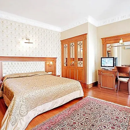 Отель Sumengen 4*