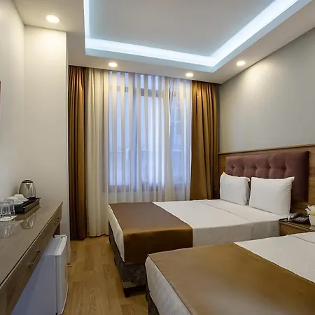Hotel West Palace