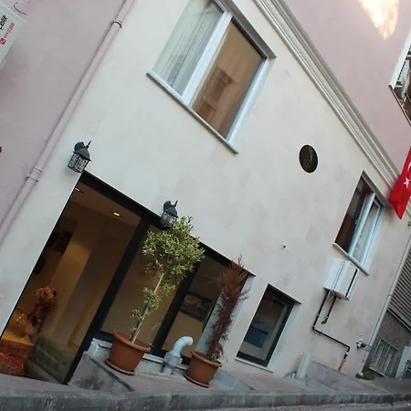 The Reina Hotel Istanbul
