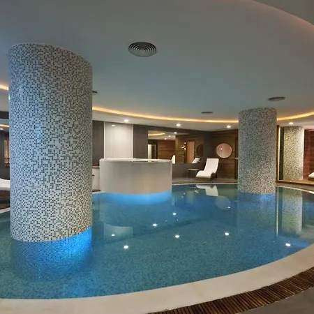 Otel Occidental Pera 4*