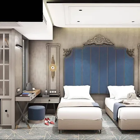 Hotel Danis & - Old 4*