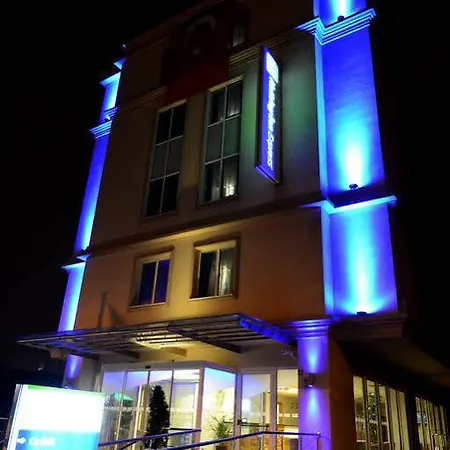 Hotel Express Istanbul-altunizade By Ihg Istambul