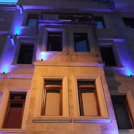 Oda ve Kahvaltı Taksim Fidan İstanbul