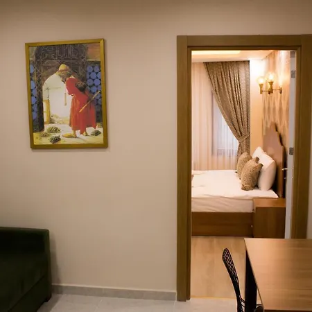 Capitol Suites Old City Hotel *