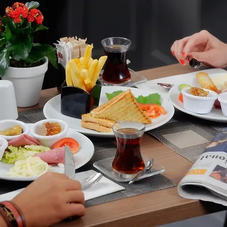 Meroddi Bagdatliyan 3* Istanboel