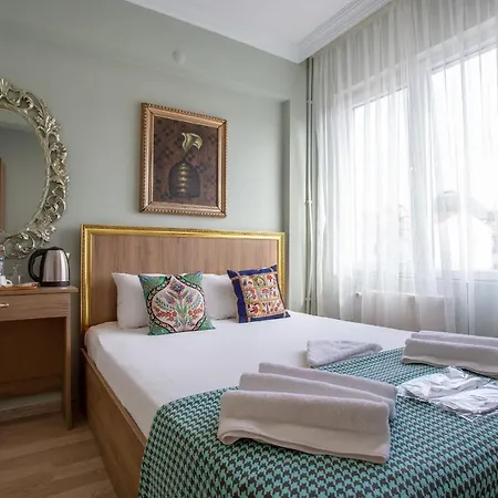 Sofia Corner Apartahotel 3*