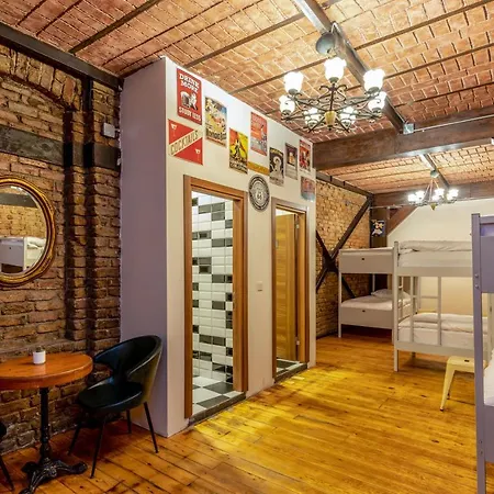 Sanat Taksim Albergue *