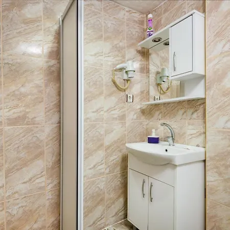 House Apartmanhotel