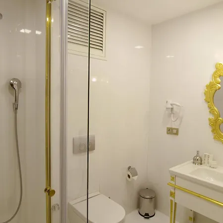 Mb Deluxe 4* Istanbul