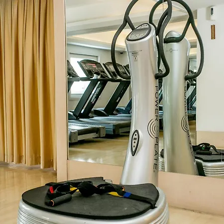 By Ihg Hotel 5*